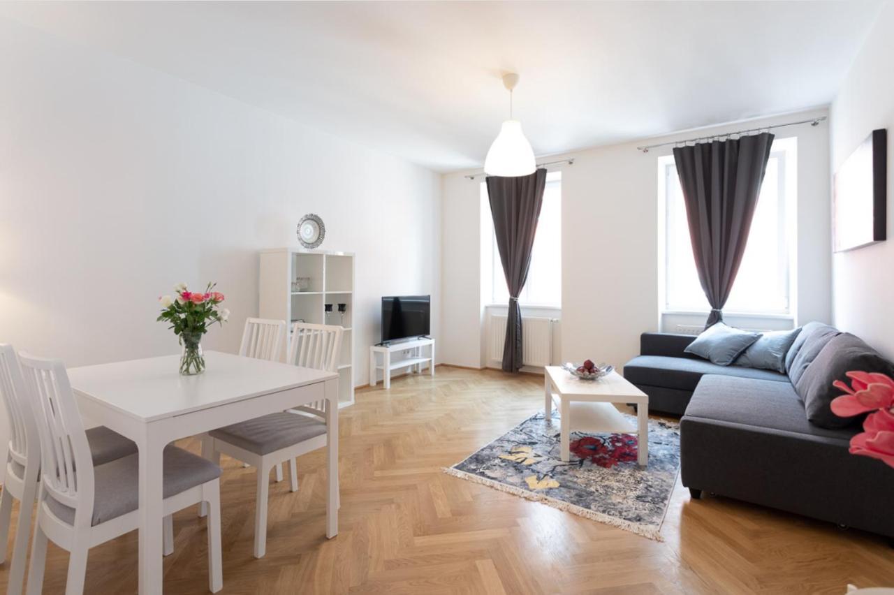 Appartement Charmante L Bg8